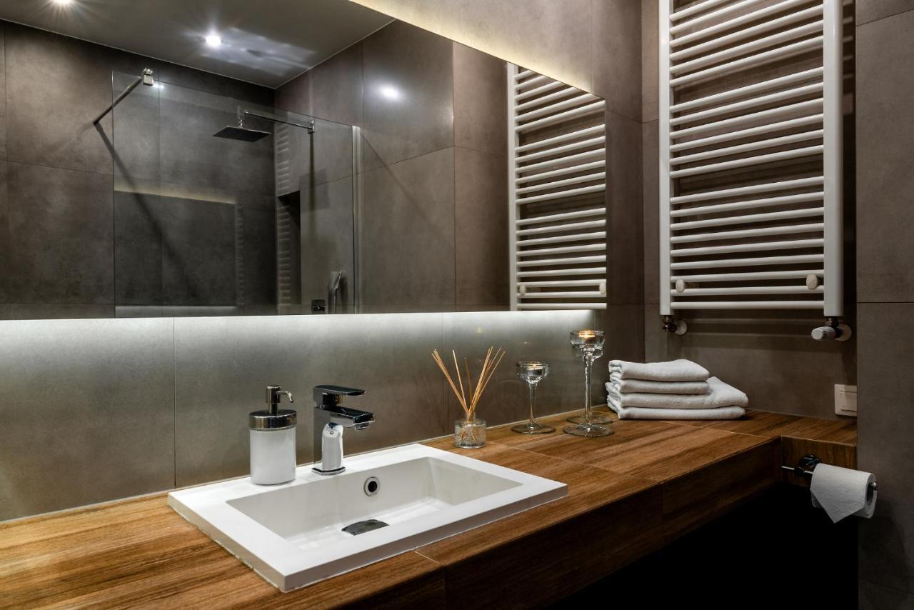Apartamenty-Wroc Golden House ヴロツワフ エクステリア 写真