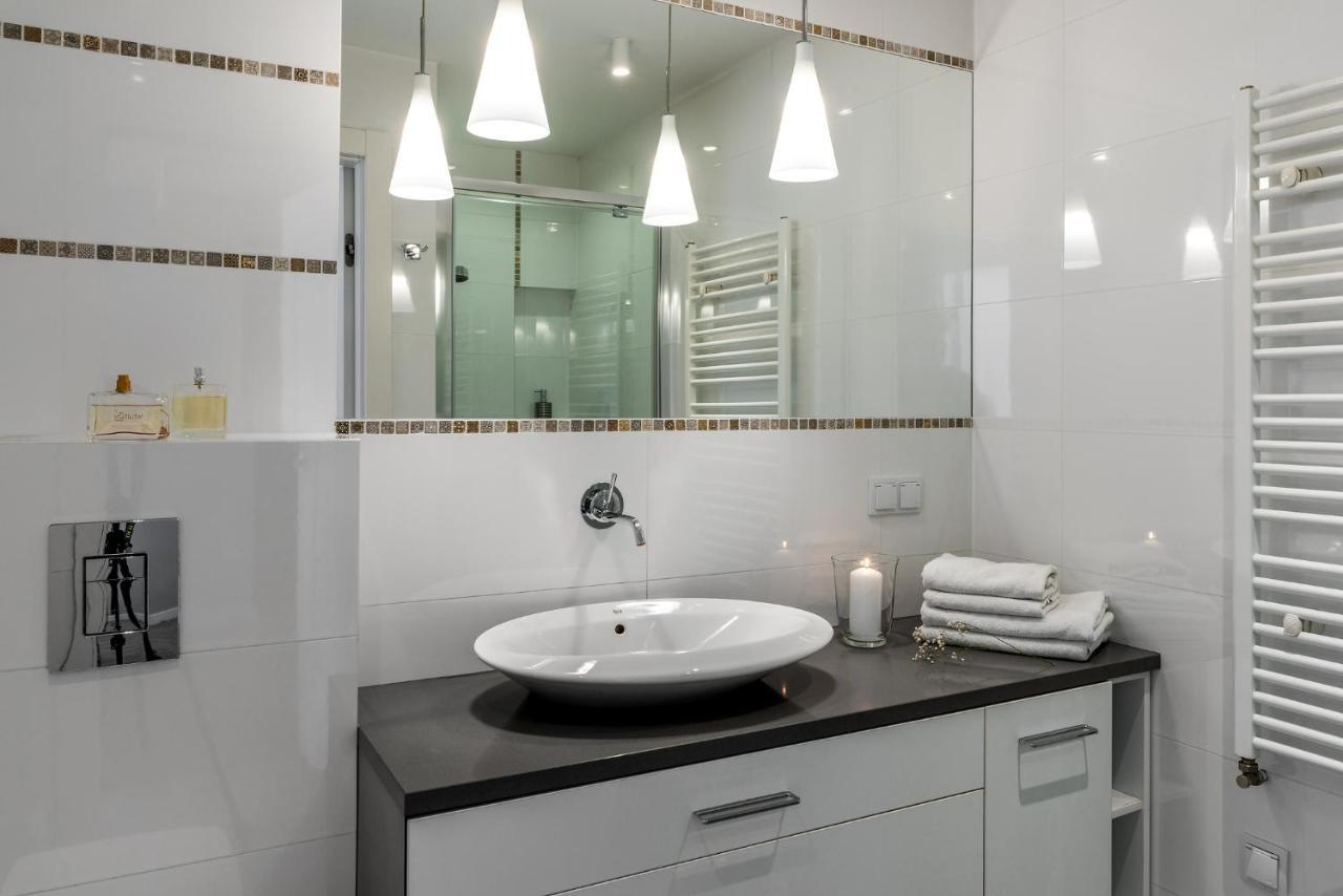 Apartamenty-Wroc Golden House ヴロツワフ エクステリア 写真