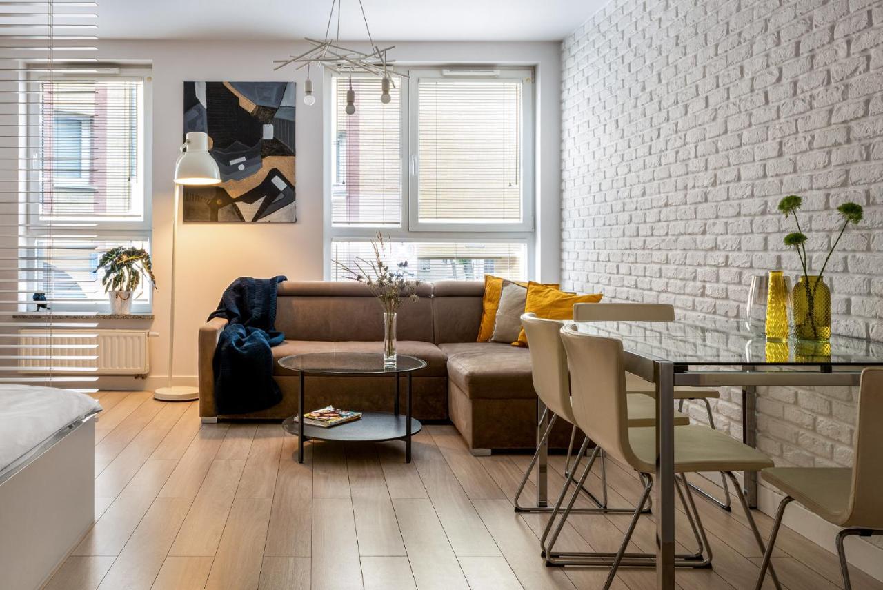 Apartamenty-Wroc Golden House ヴロツワフ エクステリア 写真